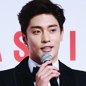 Recent activity shot of Sunghoon