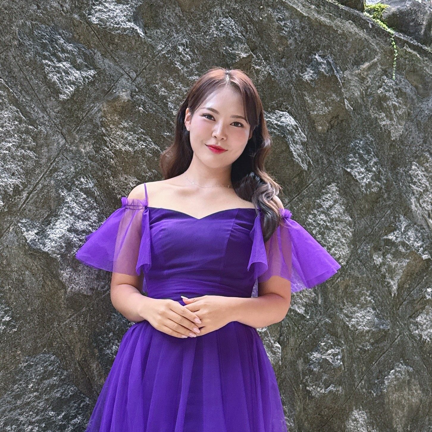 Behind-the-scenes cut of Miss Kim