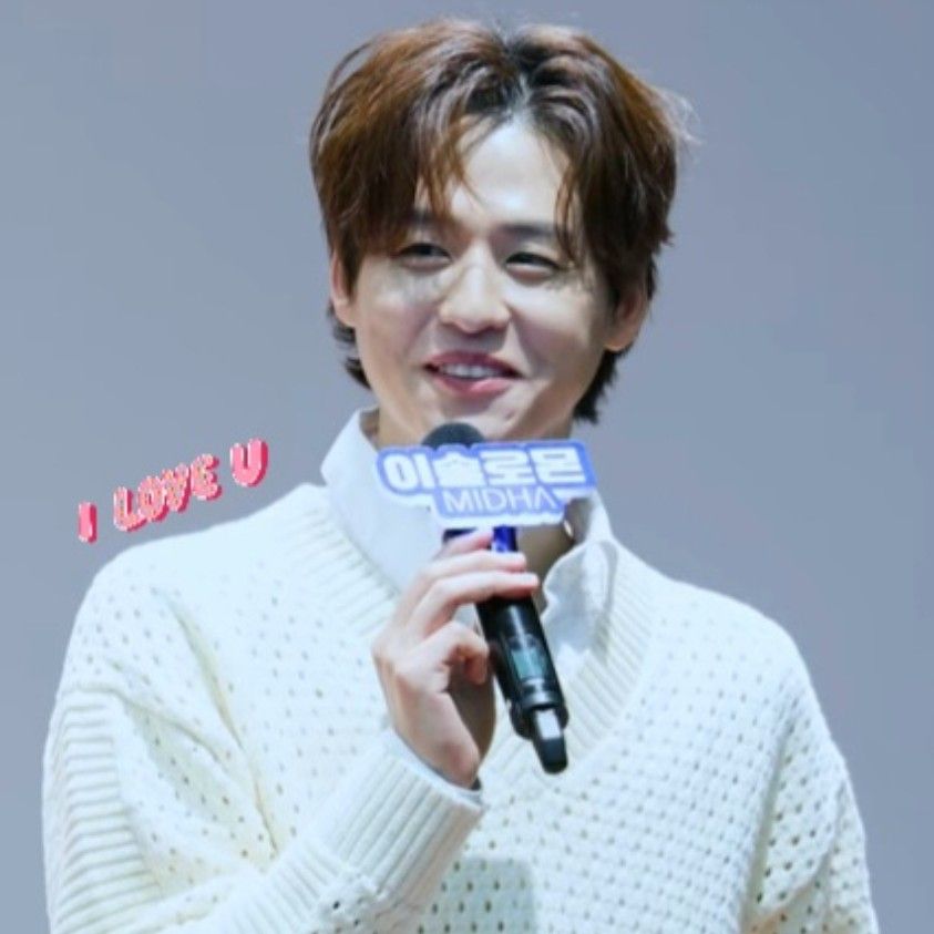 Behind-the-scenes cut of Lee Solomon