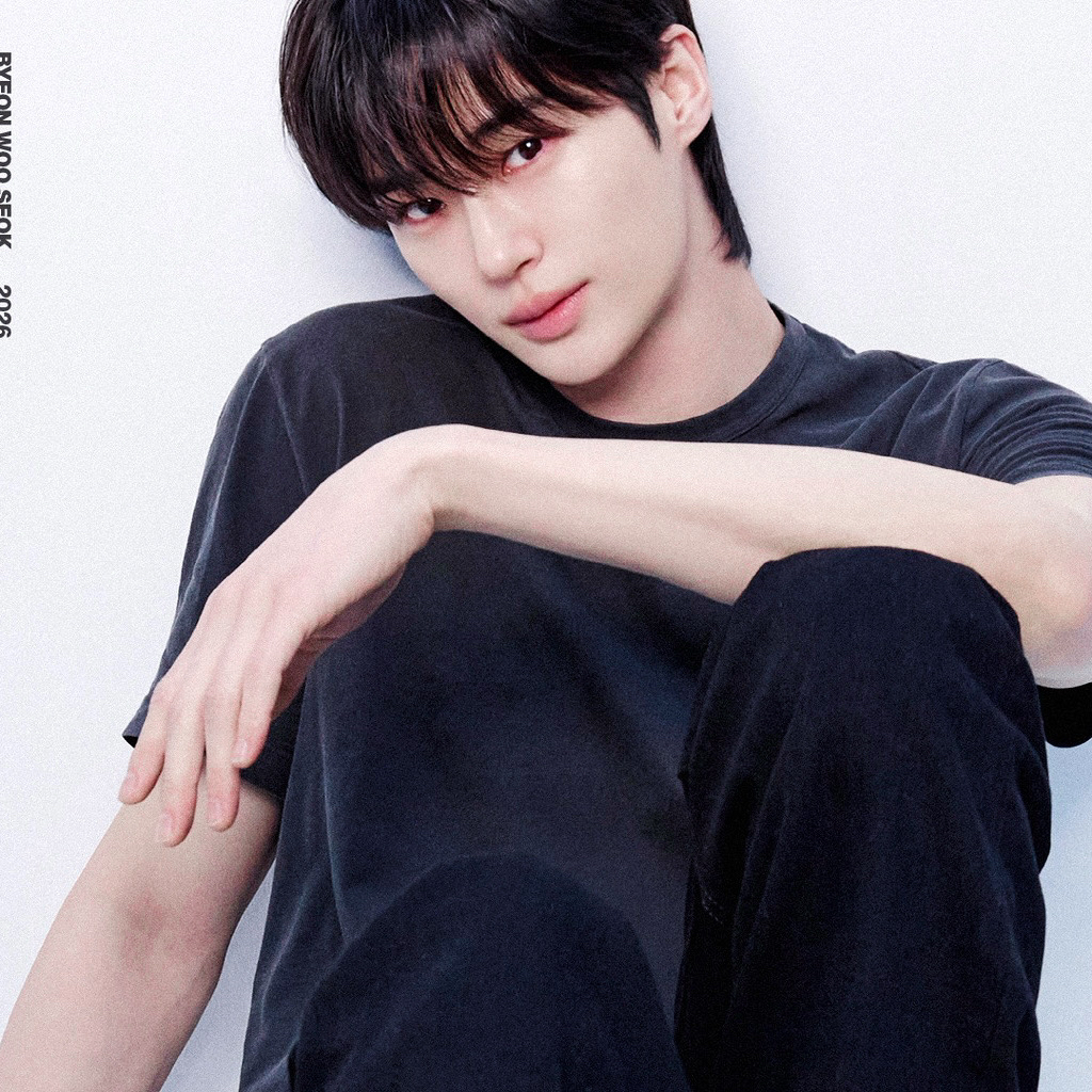 Latest photo of Byeon Wooseok