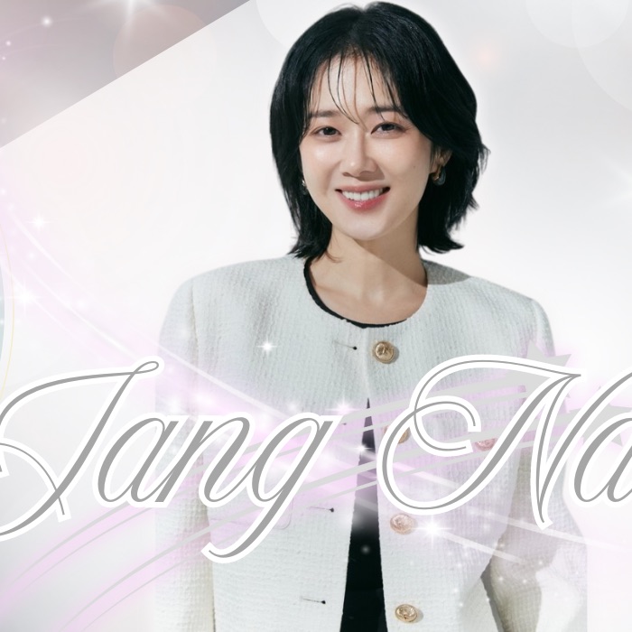 A moment captured by a fan of Jang Nara
