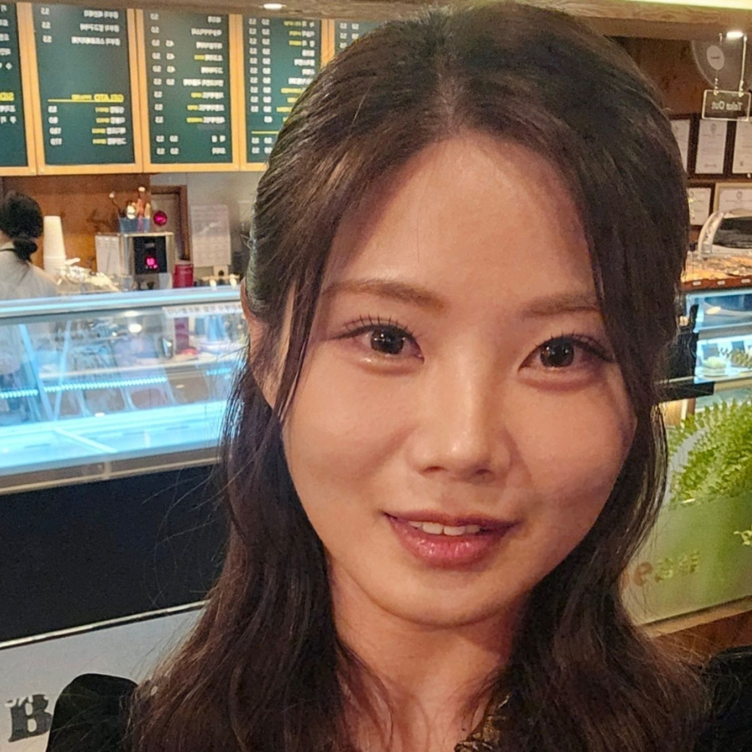 Recent activity shot of Bae Ahyeon