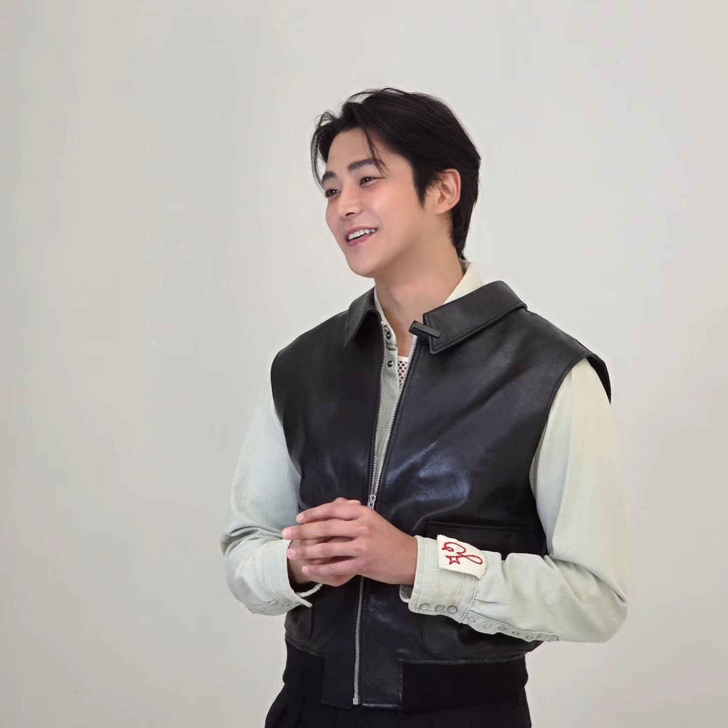 粉丝拍下的路云瞬间