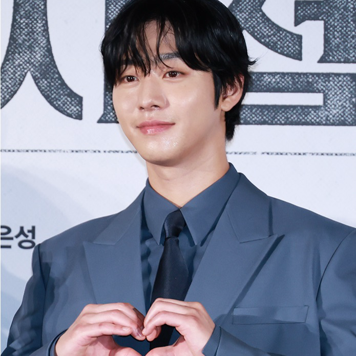 Latest photo of Ahn Hyoseop