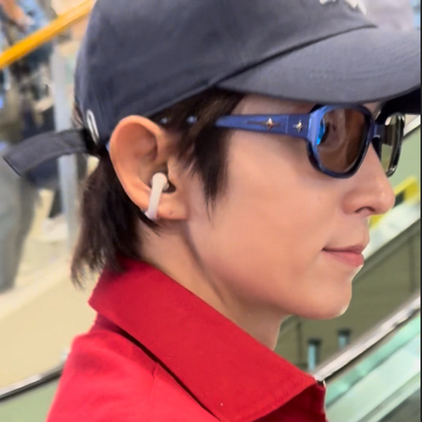 Behind-the-scenes cut of Lee Joongi