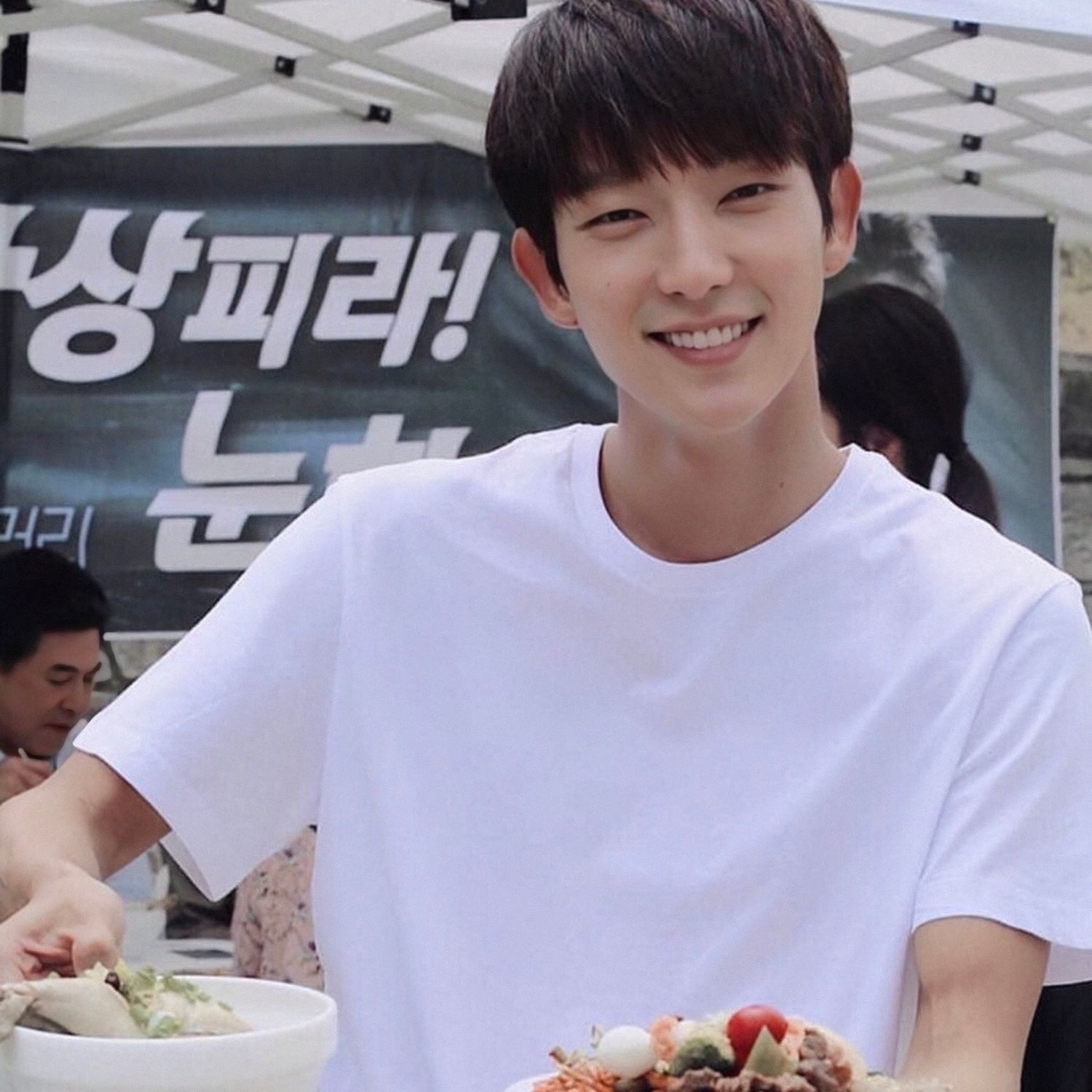 Cuplikan di balik layar dari Lee Joongi