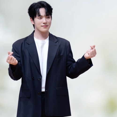 Latest photo of Kim Junghyun