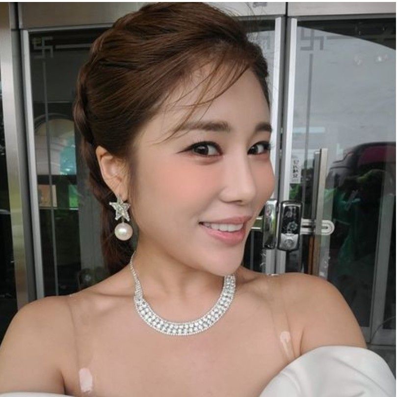 Recent activity shot of Kim Soyou