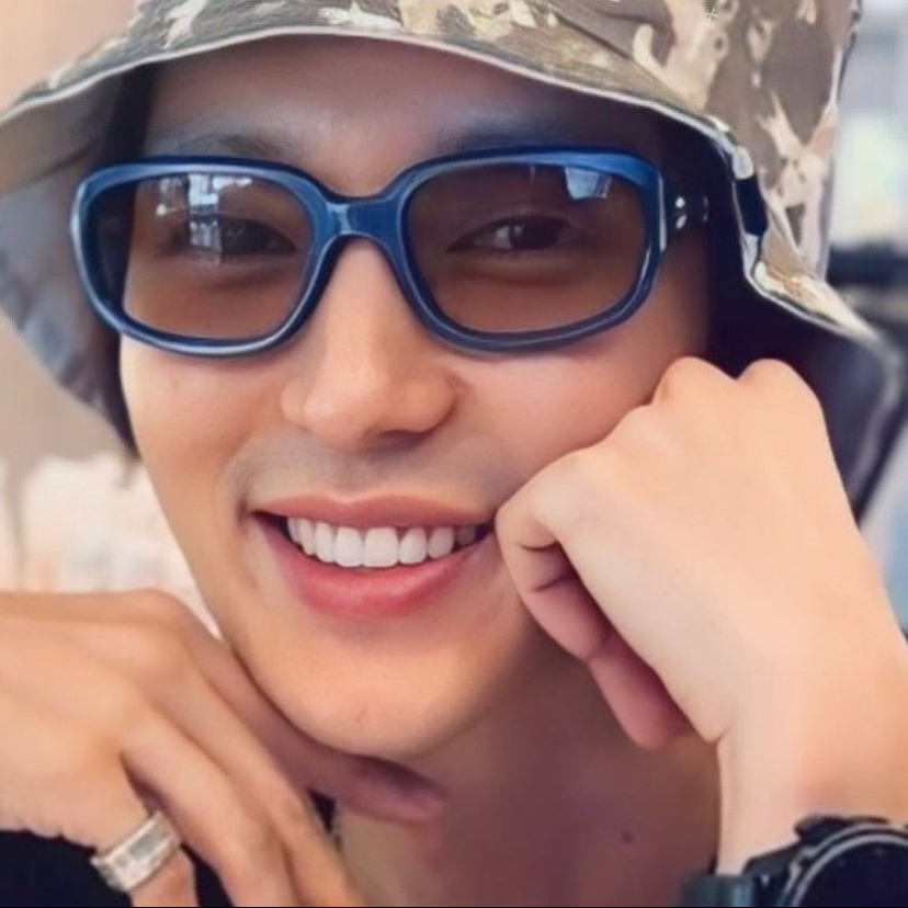 李準基的最新照片