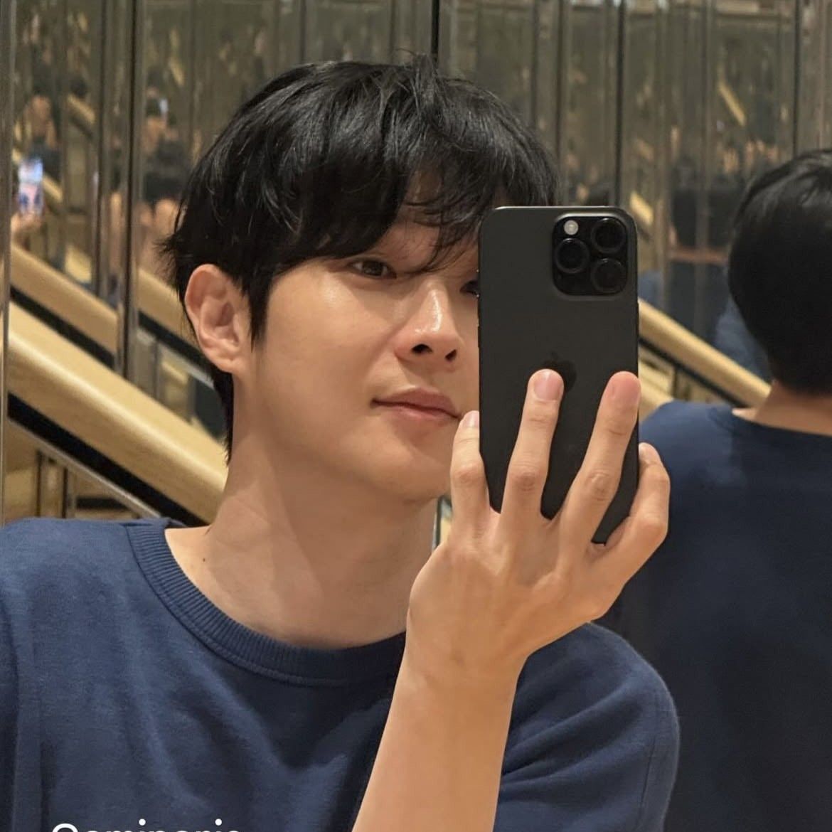 A moment captured by a fan of Choi Wooshik