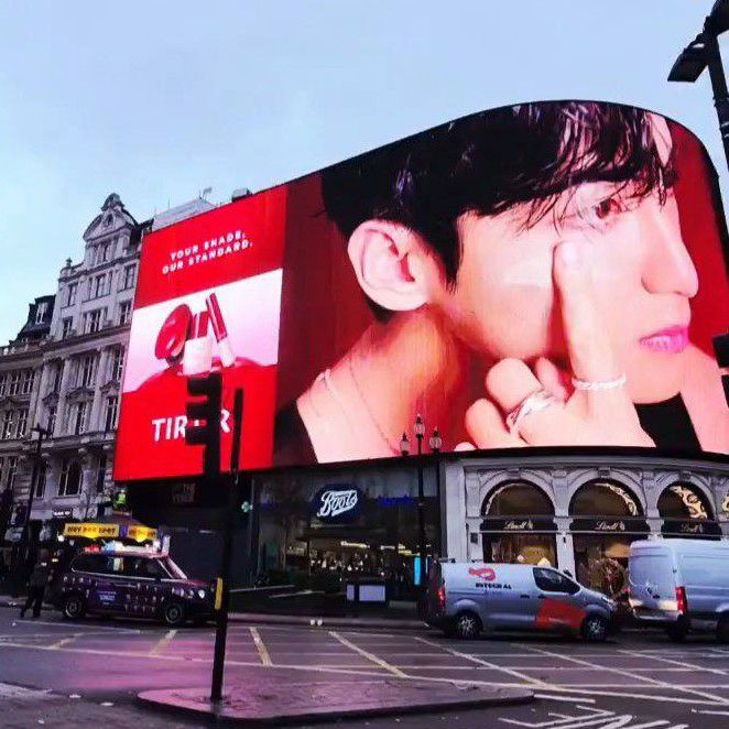 Postingan selebriti yang sedang jadi sorotan