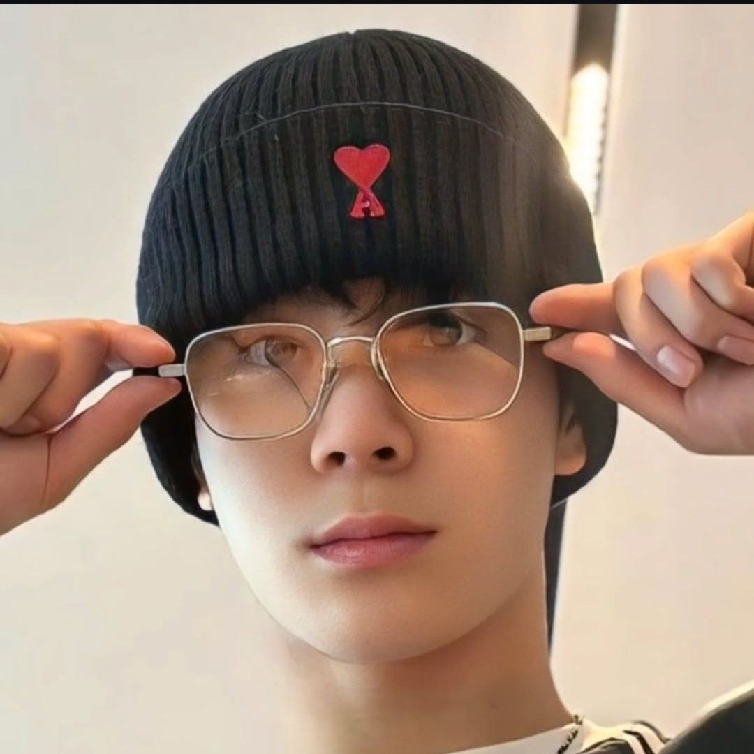 Foto kegiatan terbaru dari Jeong Dongwon