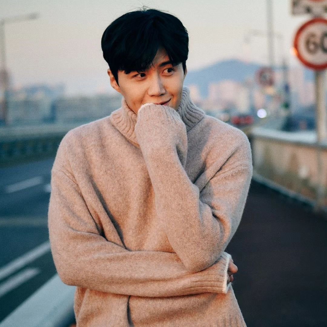 Recent activity shot of Kim Seonho