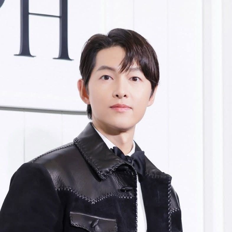 Cuplikan di balik layar dari Song Joongki