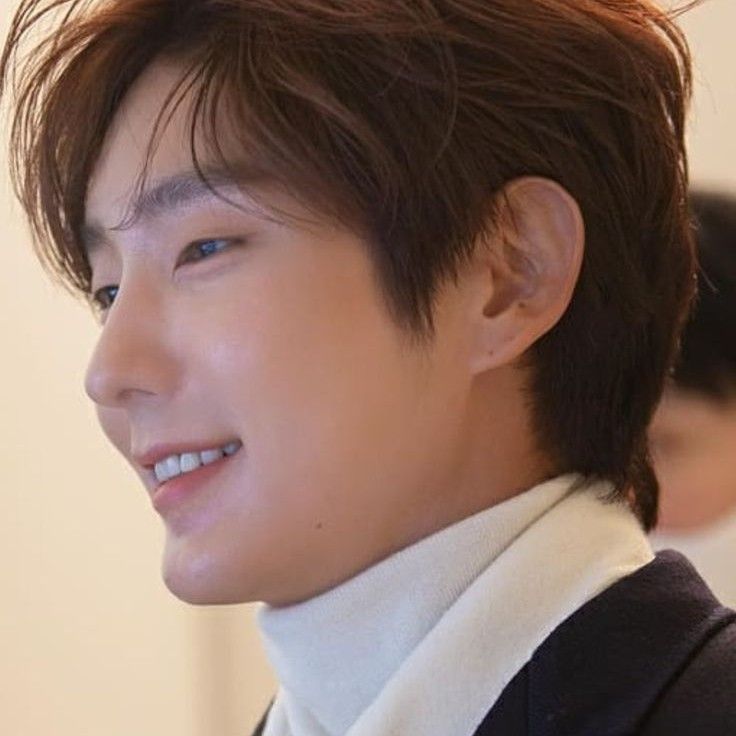 李準基的最新照片