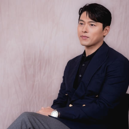 Behind-the-scenes cut of Hyun Bin