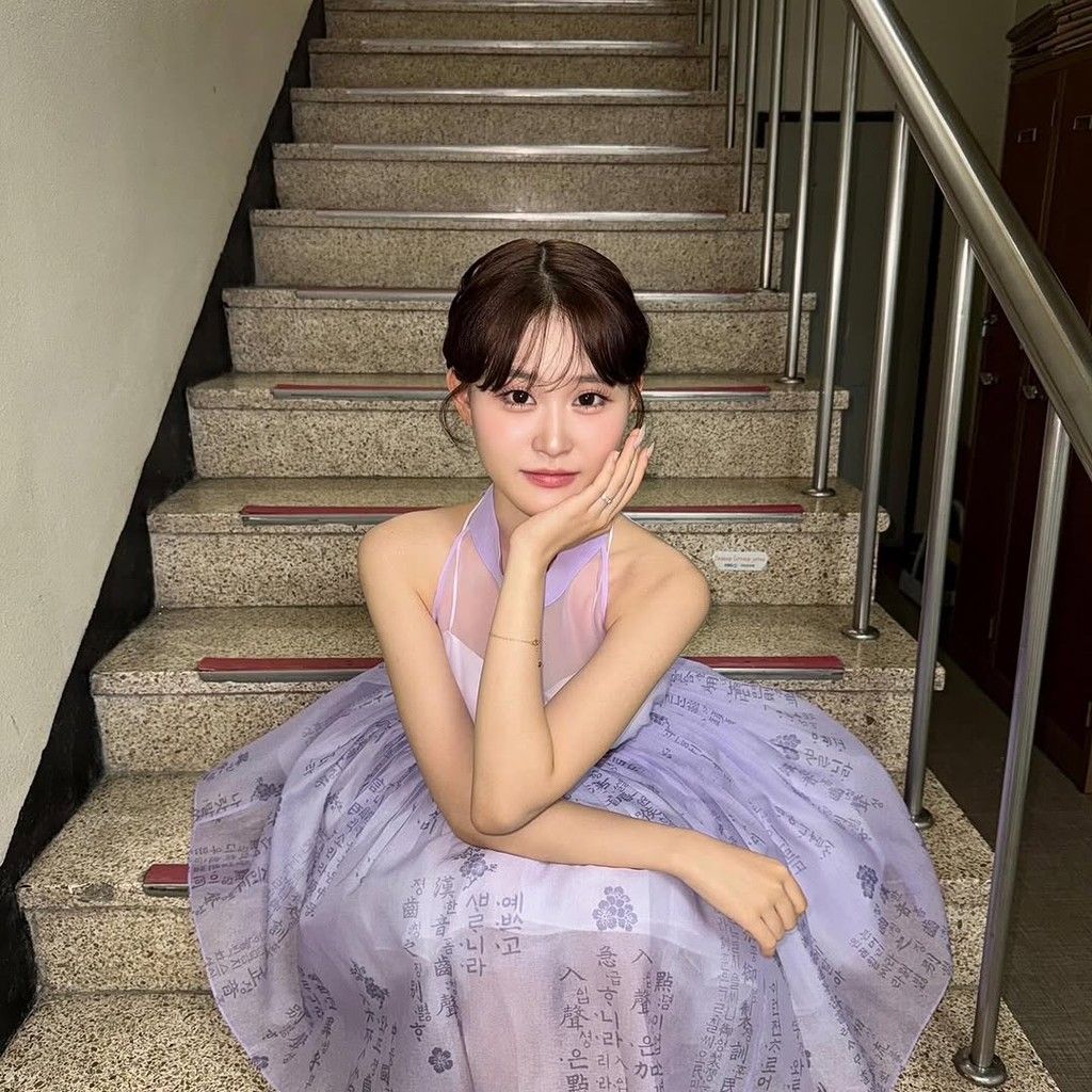 Foto kegiatan terbaru dari Kim Dahyun