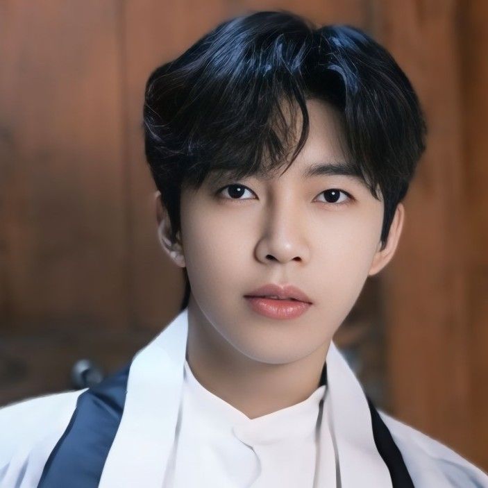 Cuplikan di balik layar dari Lim Youngwoong