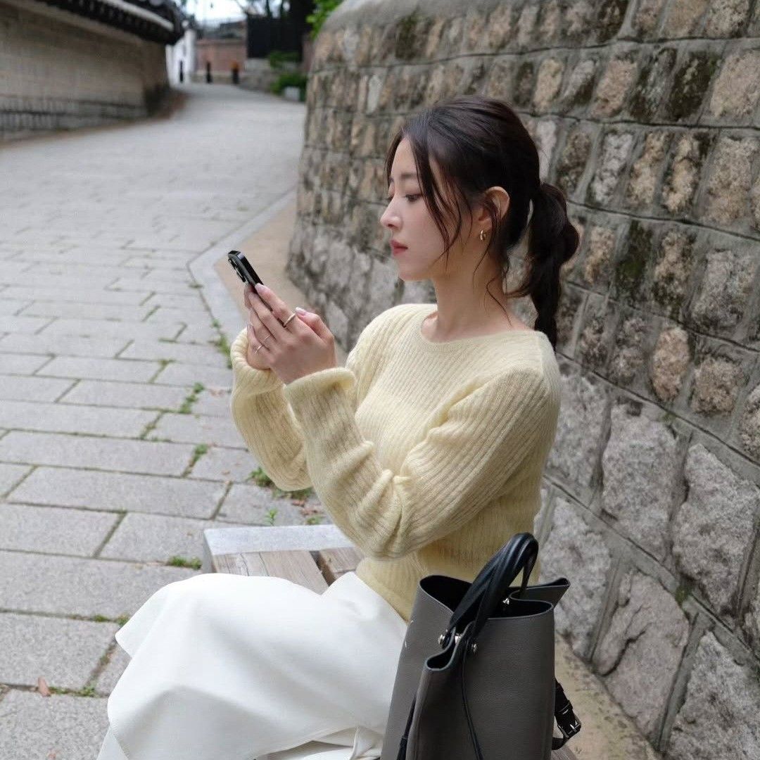 Behind-the-scenes cut of Lee Seyoung