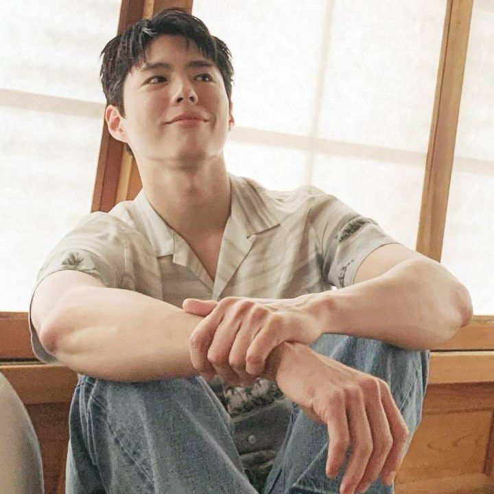 Behind-the-scenes cut of Park Bogum