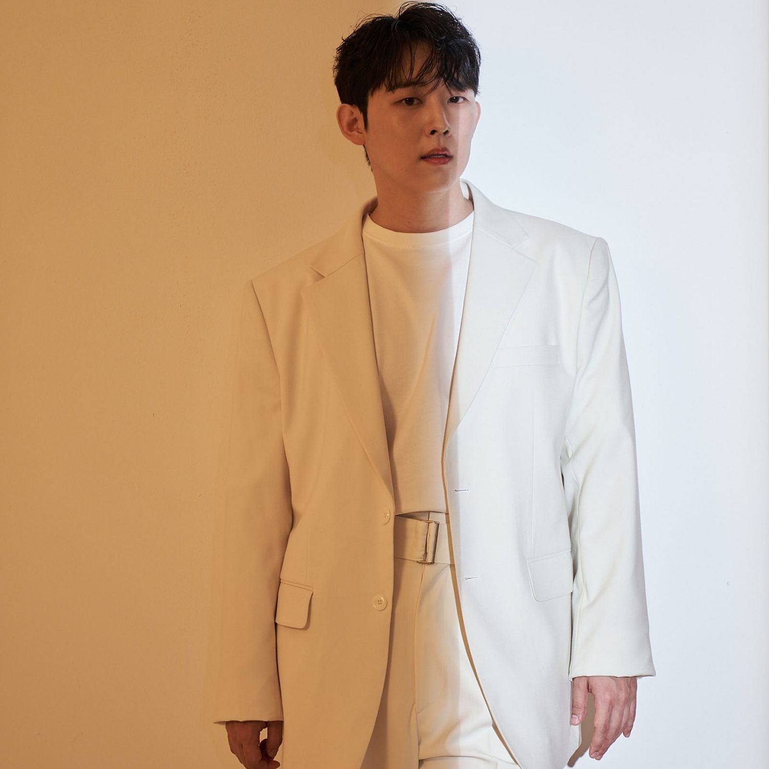 진욱의 비하인드 컷