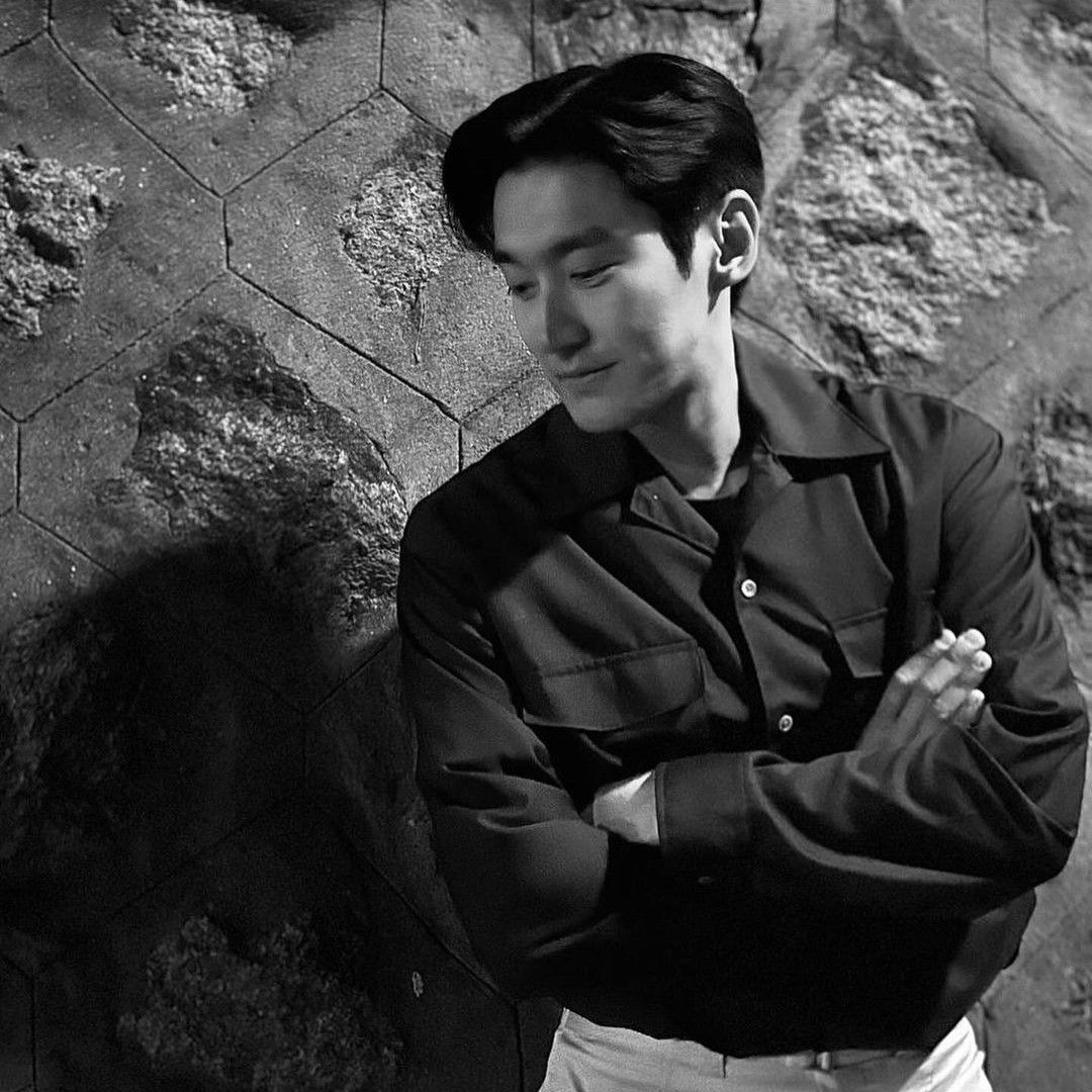Latest photo of Choi Siwon