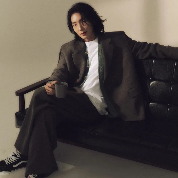 Foto terbaru dari Lee Joongi