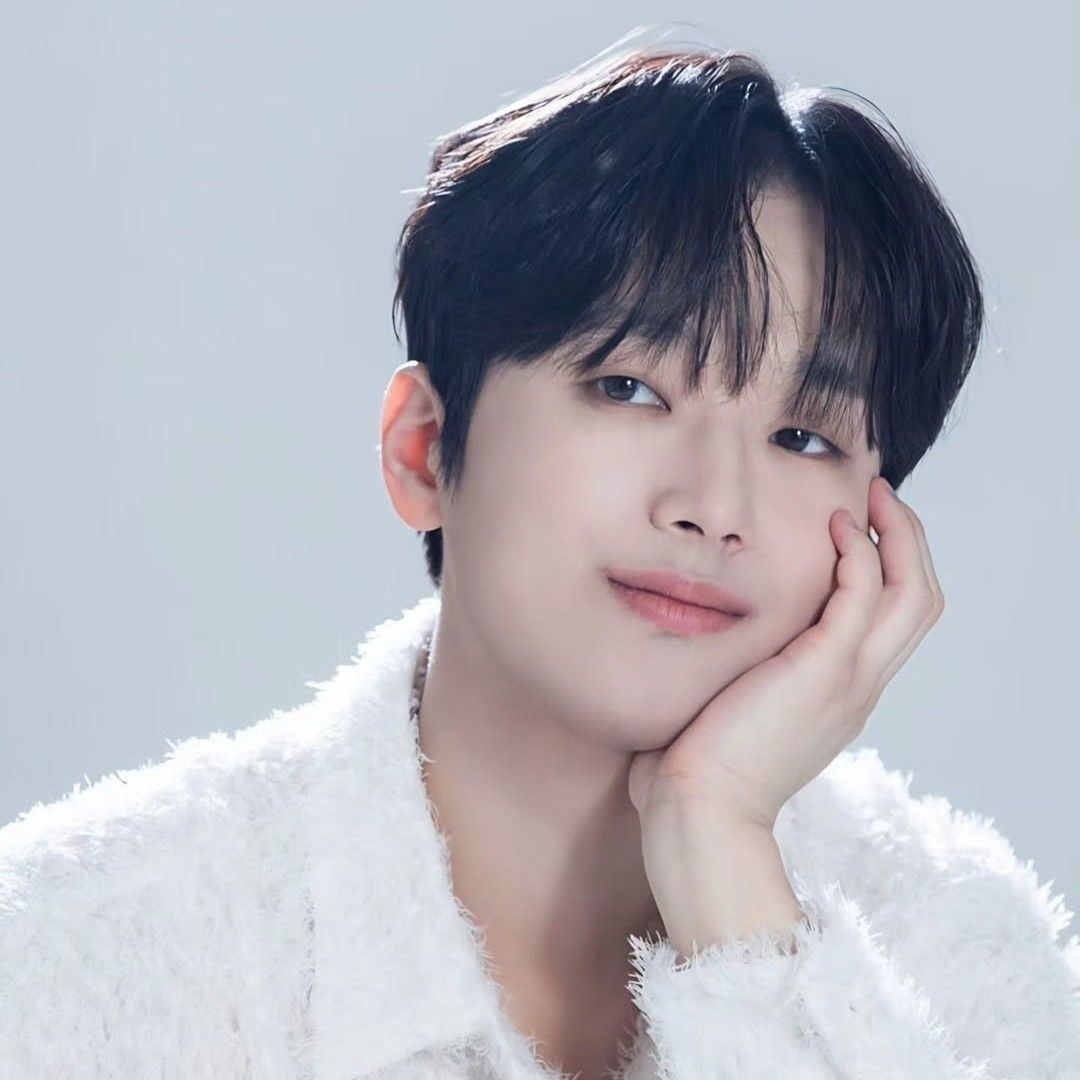 Cuplikan di balik layar dari Lee Chanwon