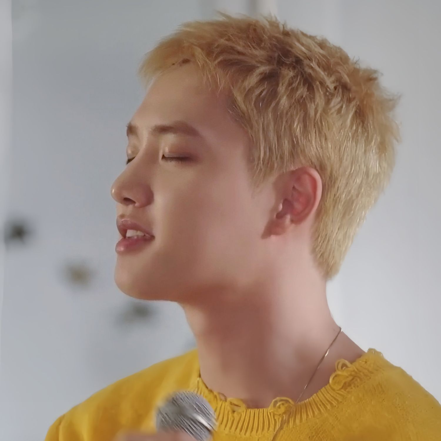 Foto terbaru dari Doh Kyungsoo (D.O.)