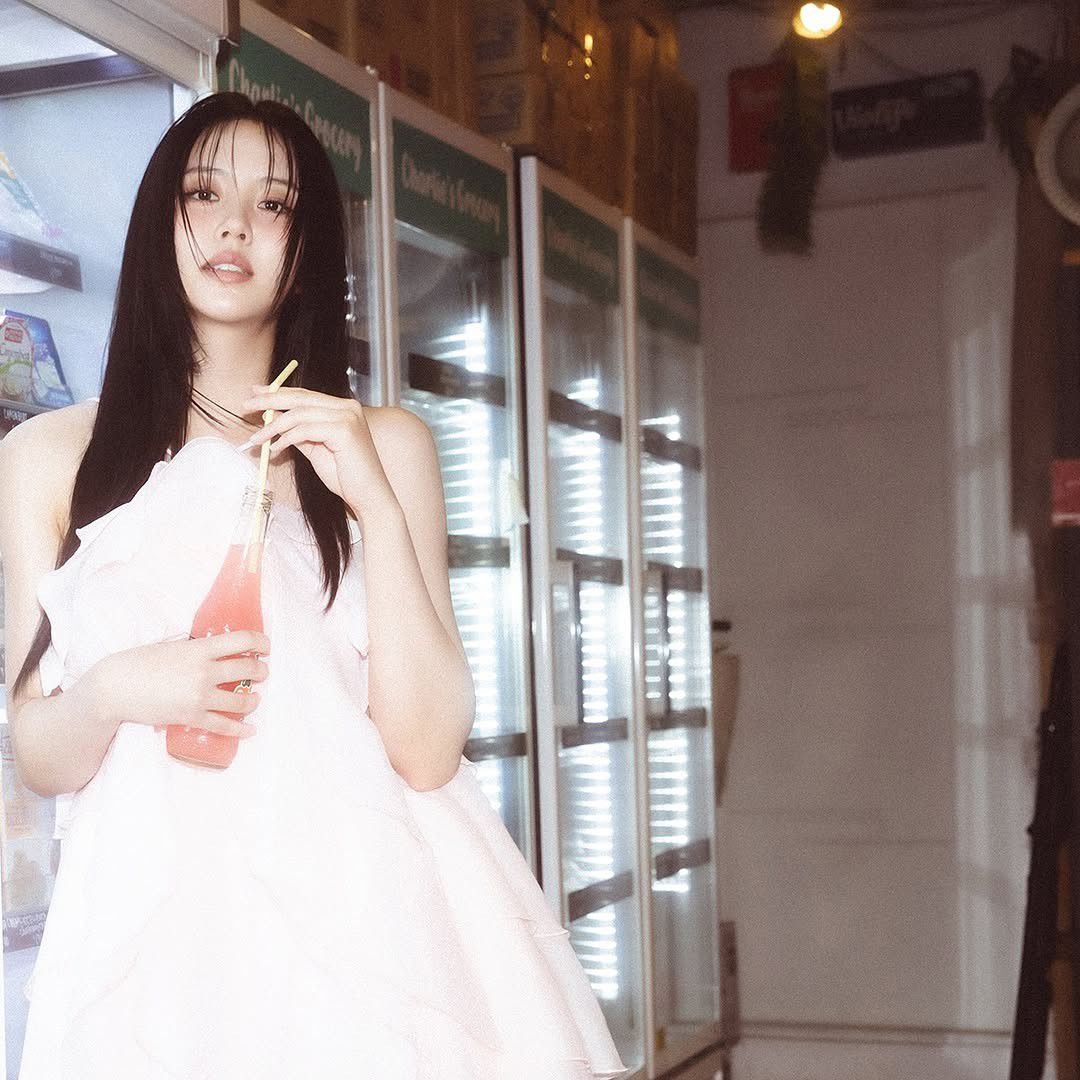 Behind-the-scenes cut of Kim Sohyun