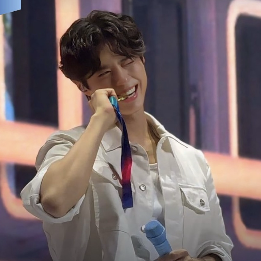 Recent activity shot of Park Bogum