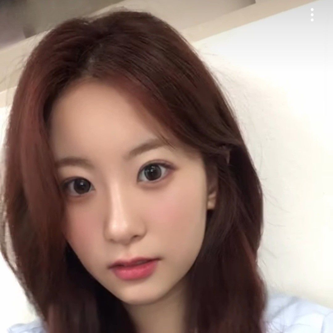 A moment captured by a fan of Oh Yujin