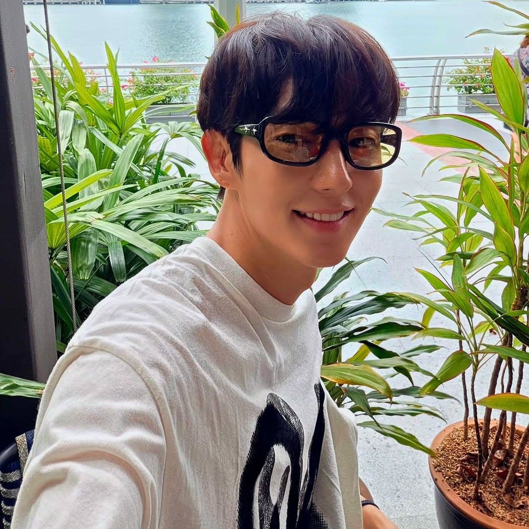 Recent activity shot of Lee Joongi