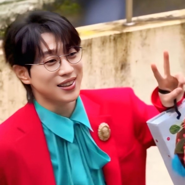 Recent activity shot of An Sunghoon