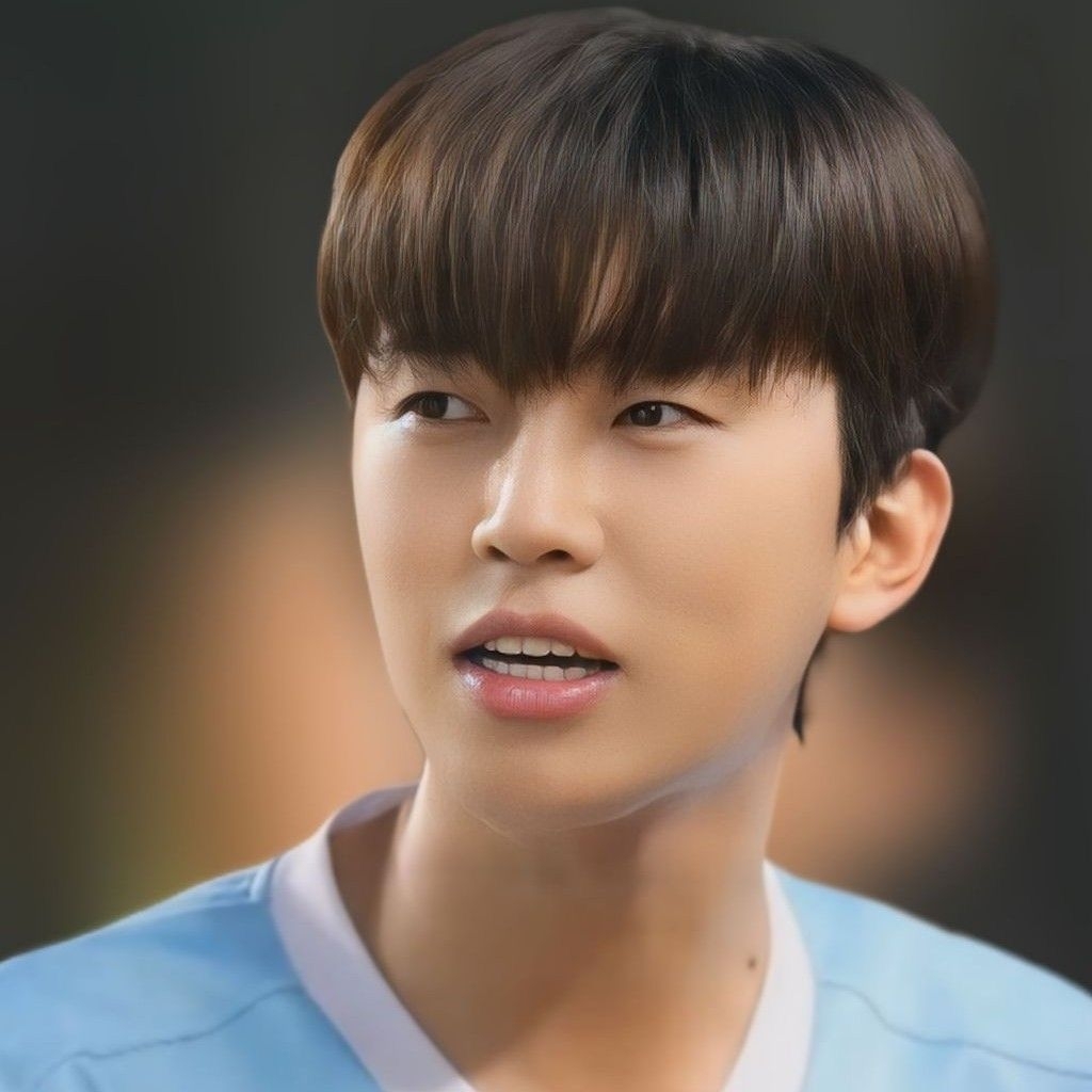 Foto kegiatan terbaru dari Lim Youngwoong