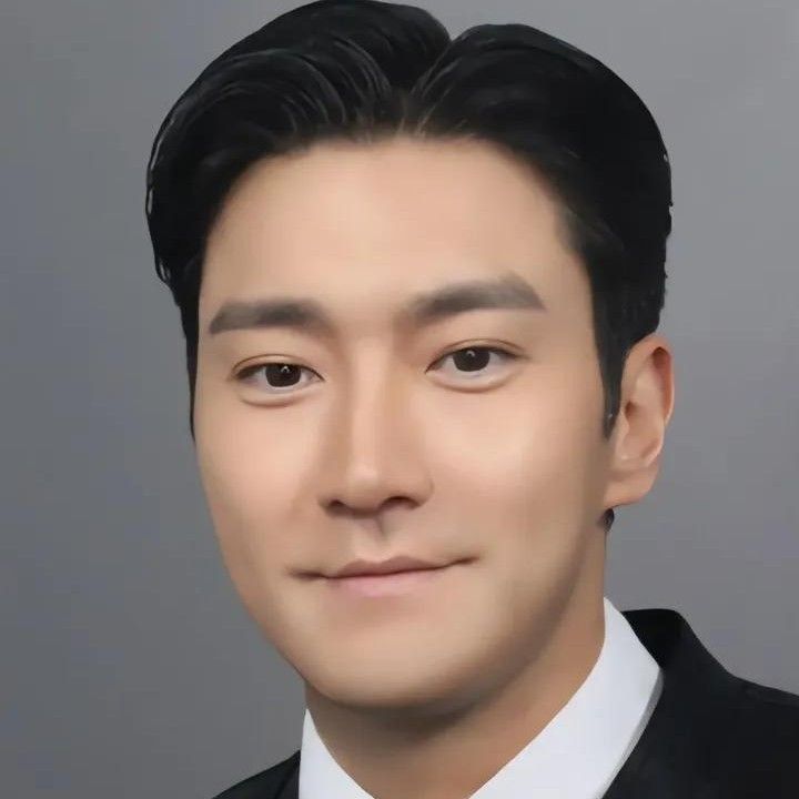 Behind-the-scenes cut of Choi Siwon