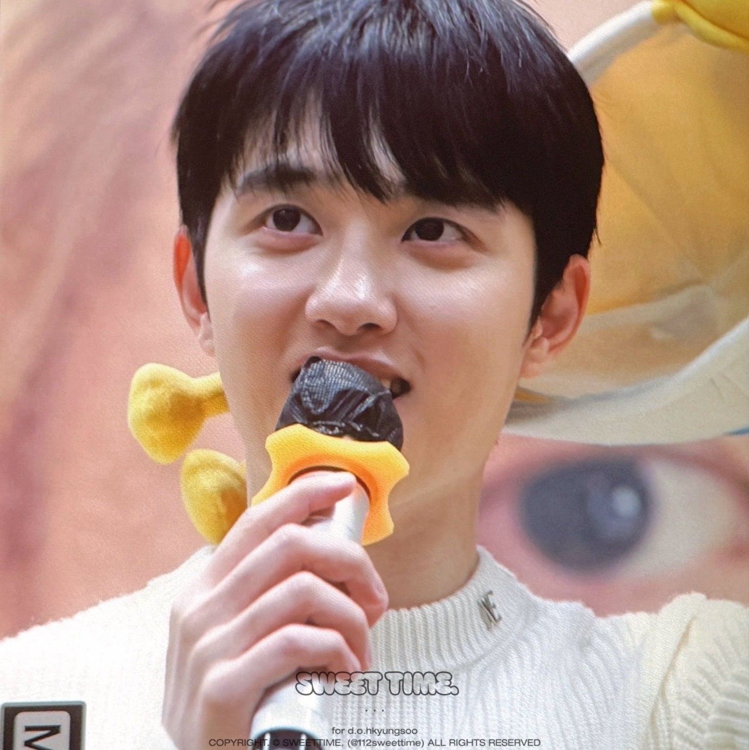 A moment captured by a fan of Doh Kyungsoo (D.O.)
