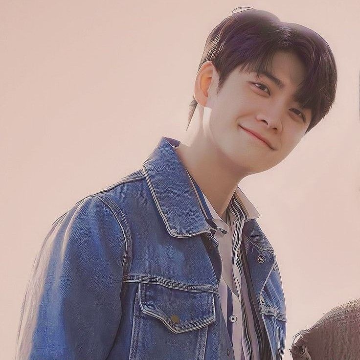 A moment captured by a fan of Kang Taeoh