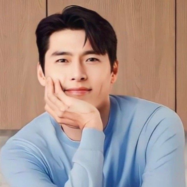 Behind-the-scenes cut of Hyun Bin