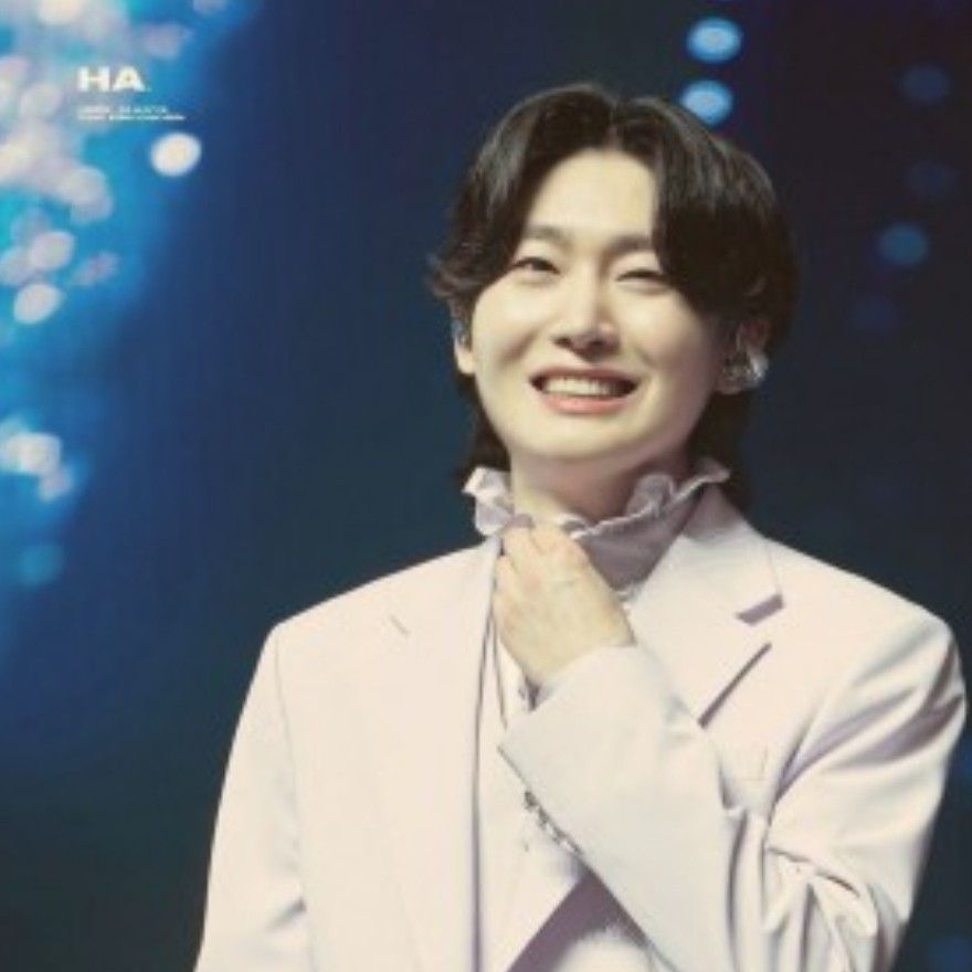 Behind-the-scenes cut of Kim Yongbin