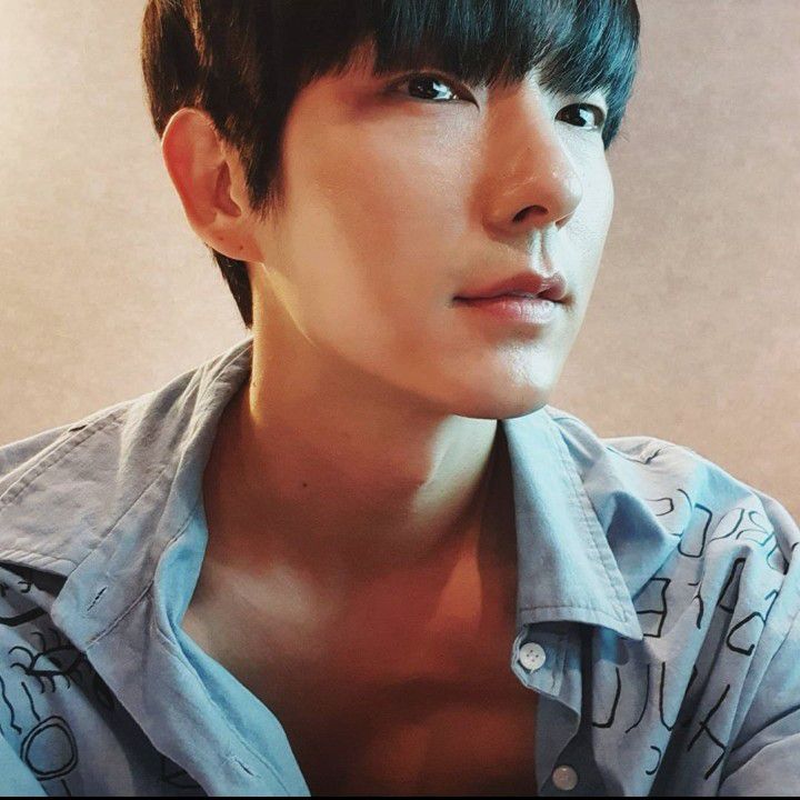 Foto terbaru dari Lee Joongi