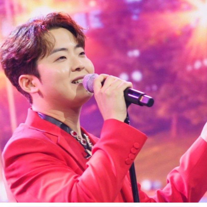 A moment captured by a fan of Park Minsu
