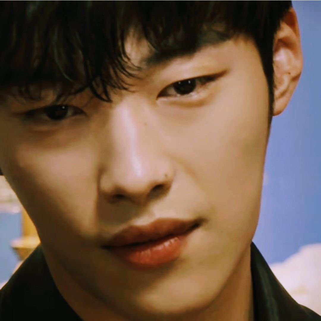 Recent activity shot of Woo Dohwan