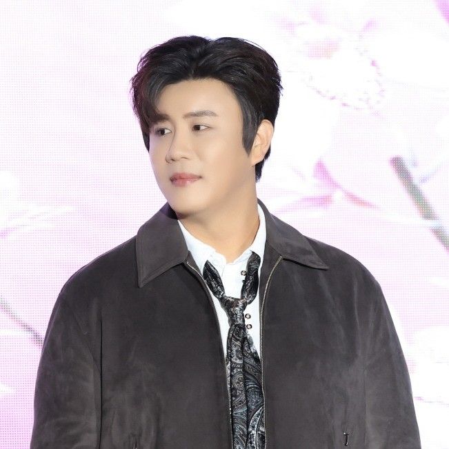 Latest photo of Jin Haesung