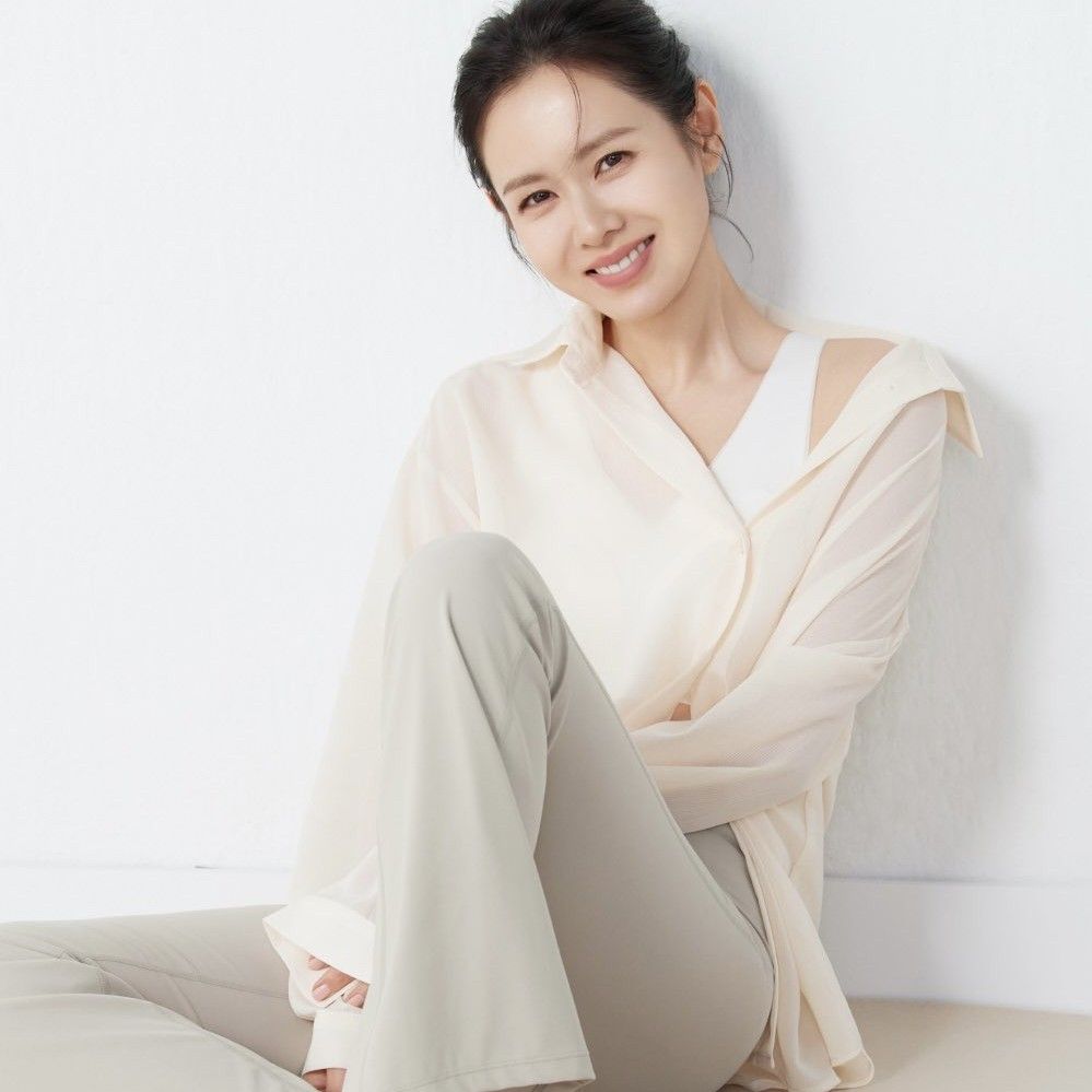 Latest photo of Son Yejin
