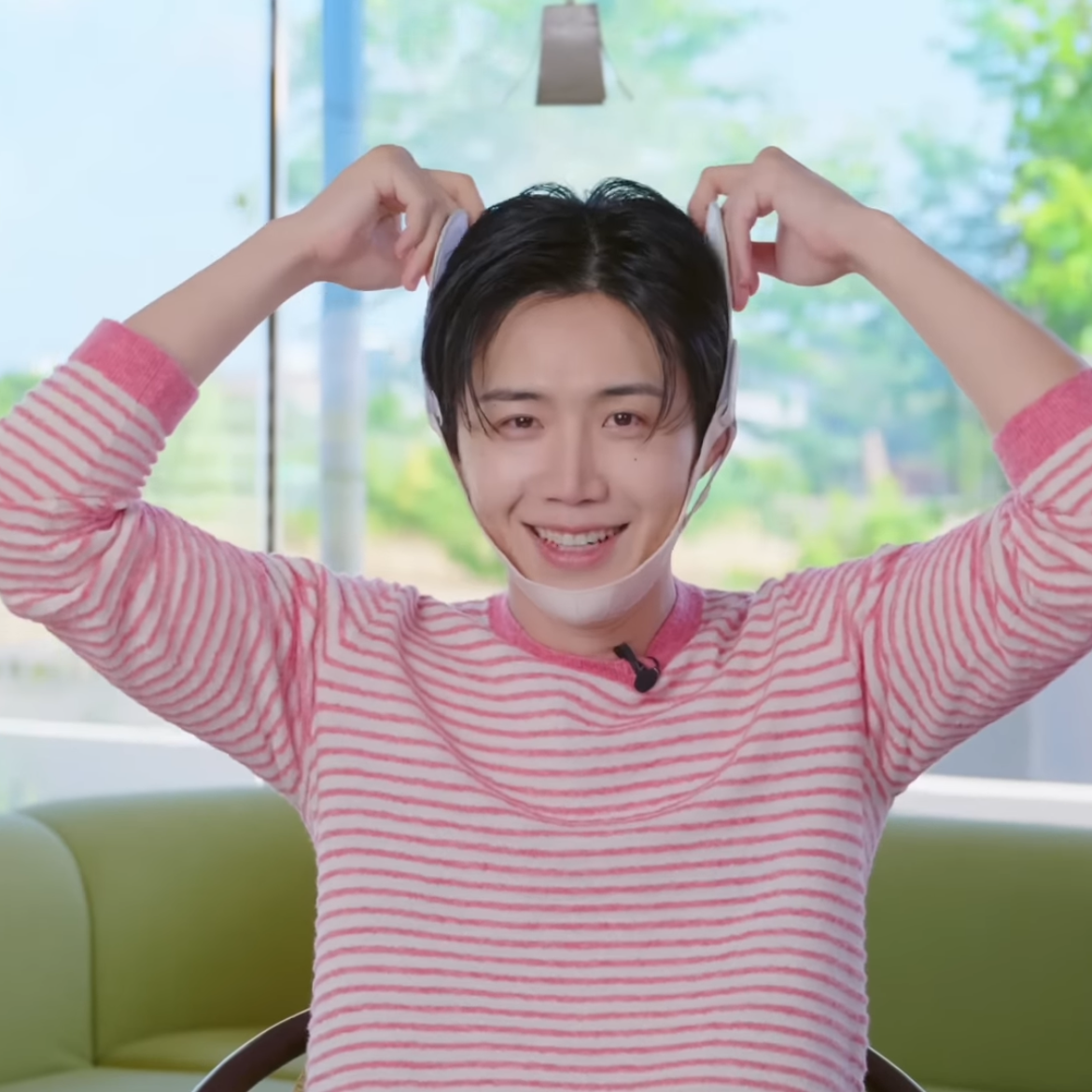 Behind-the-scenes cut of Kim Seonho