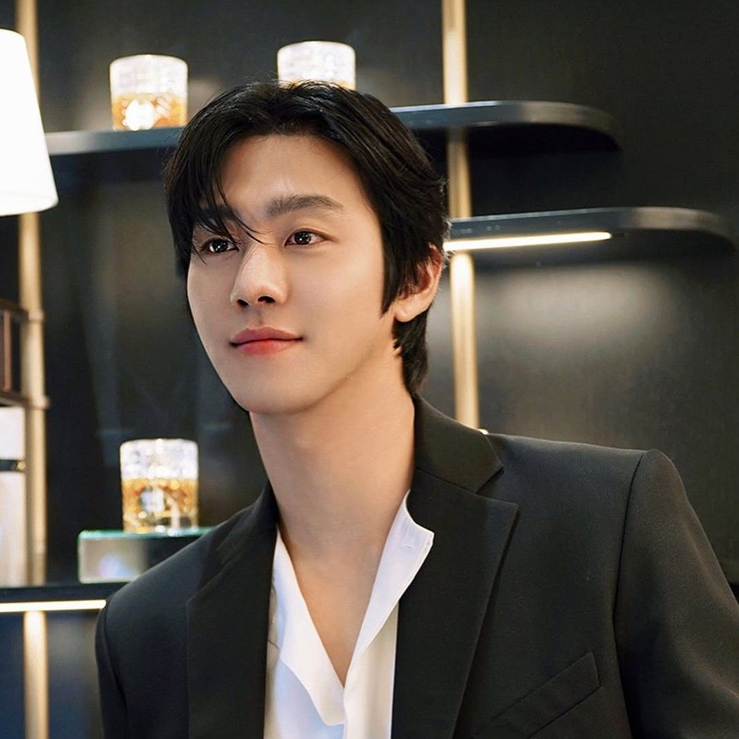 Latest photo of Ahn Hyoseop