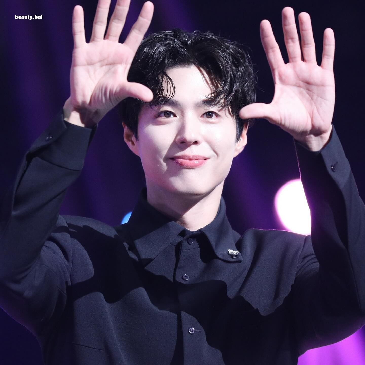 Behind-the-scenes cut of Park Bogum