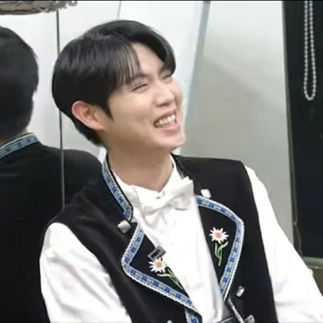 Behind-the-scenes cut of Son Taejin