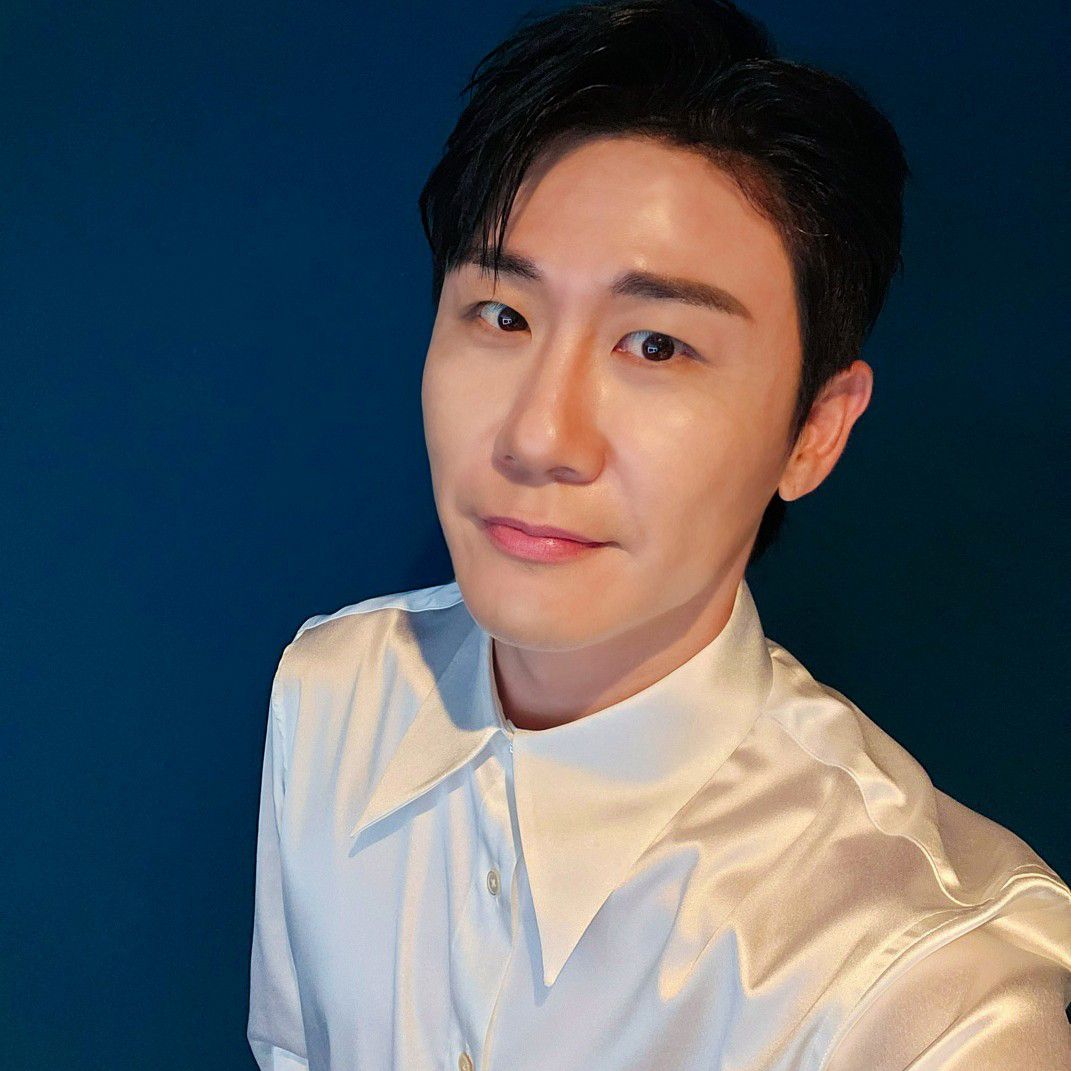 Latest photo of Young Tak
